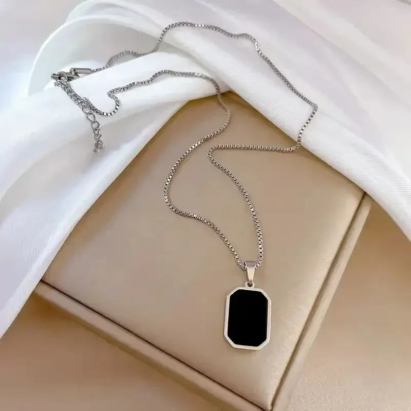 Timeless Minimalist Pendant Necklace™